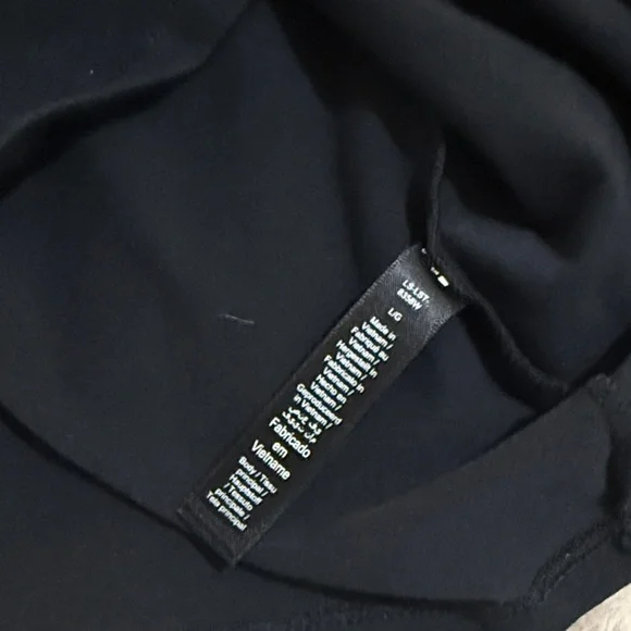 Dolce & Gabbana Black Long Sleeve Tee with Logo Detail - Picture 3 of 4